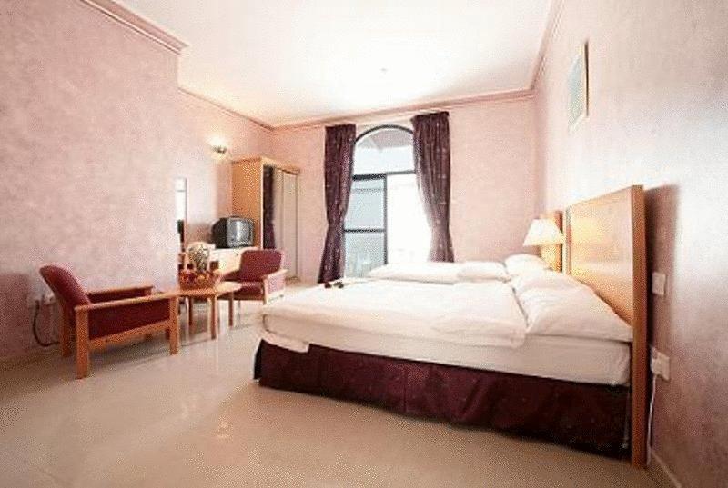 Beach Hotel Muscat Bilik gambar